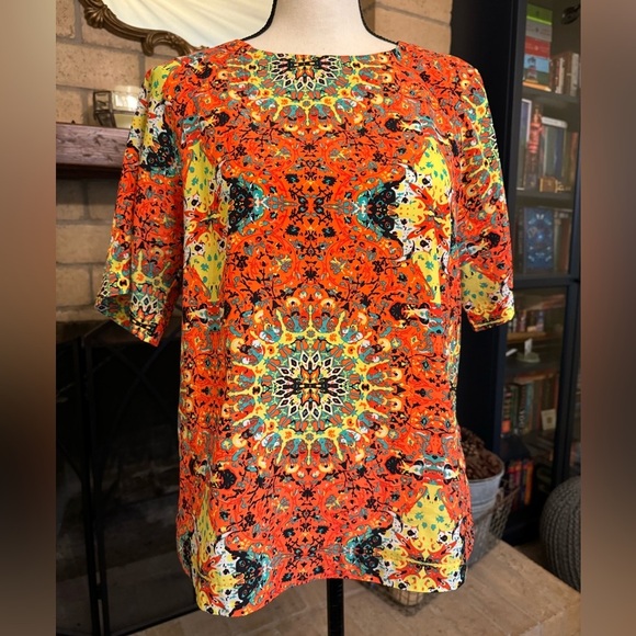 KUT From the Kloth Kaleidoscope Print High-Low Top - Small - Picture 1 of 10